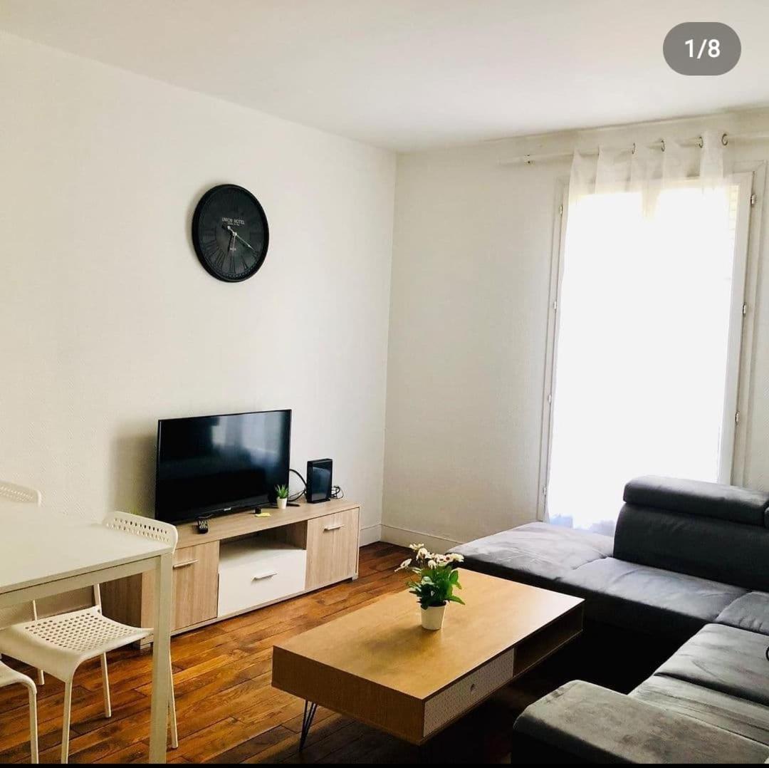 Cosy Apartment In Parigi Esterno foto